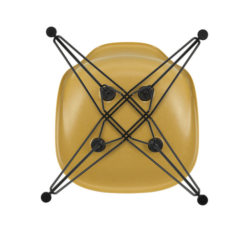 Cadeira Eames DSR em Fibra de Vidro / Base Preta